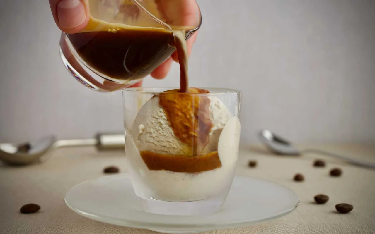 افوگاتو (Affogato)