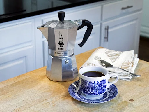 4. موکا پات (Moka Pot):