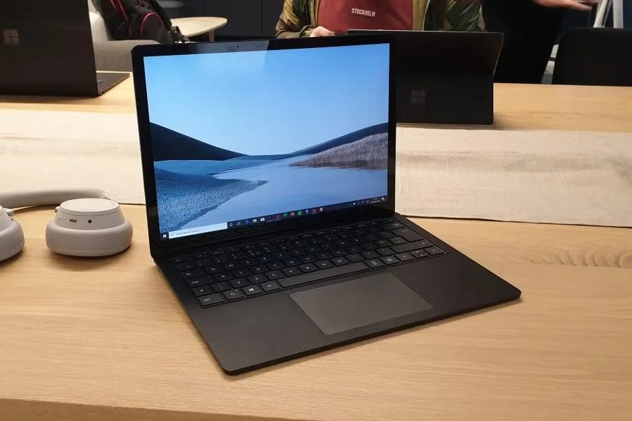 microsoft laptop 3 13 inch